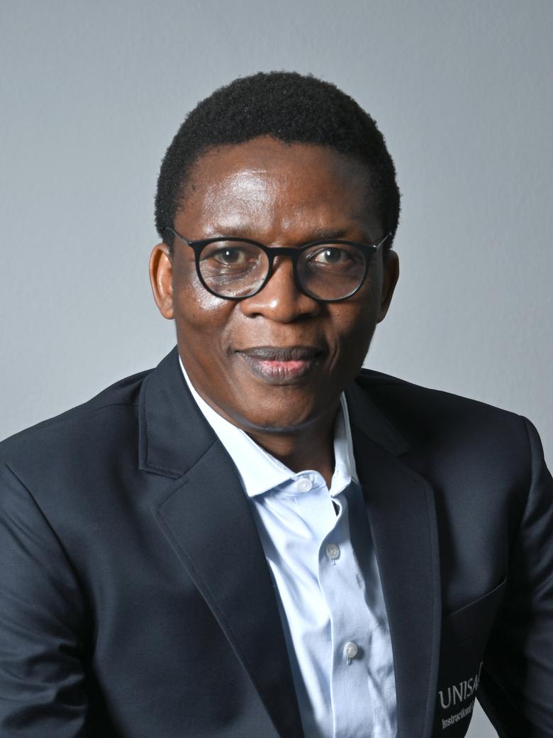 Dr SB Mahlambi